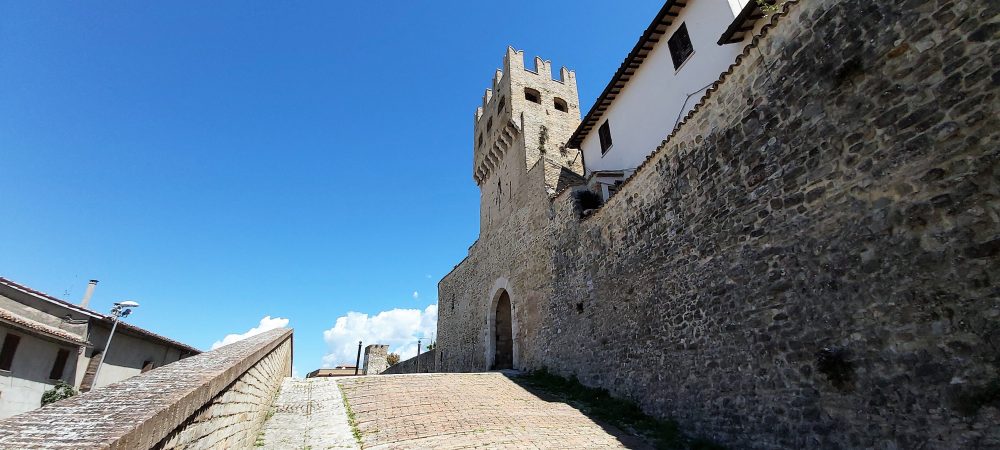 Montefalco la torre merlata