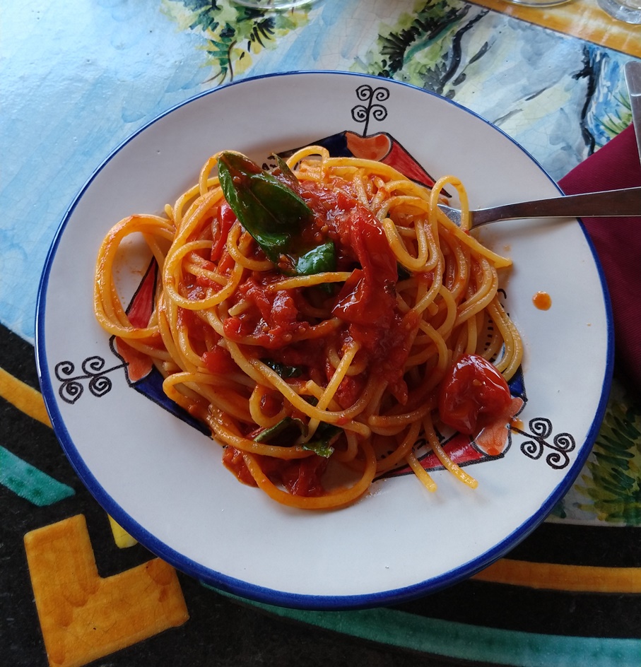 Cantina del Vesuvio - Spaghetti con Pomodorini del Piennolo