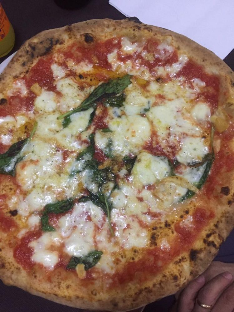 Pizzeria del popolo - Pizza Provola e Pepe