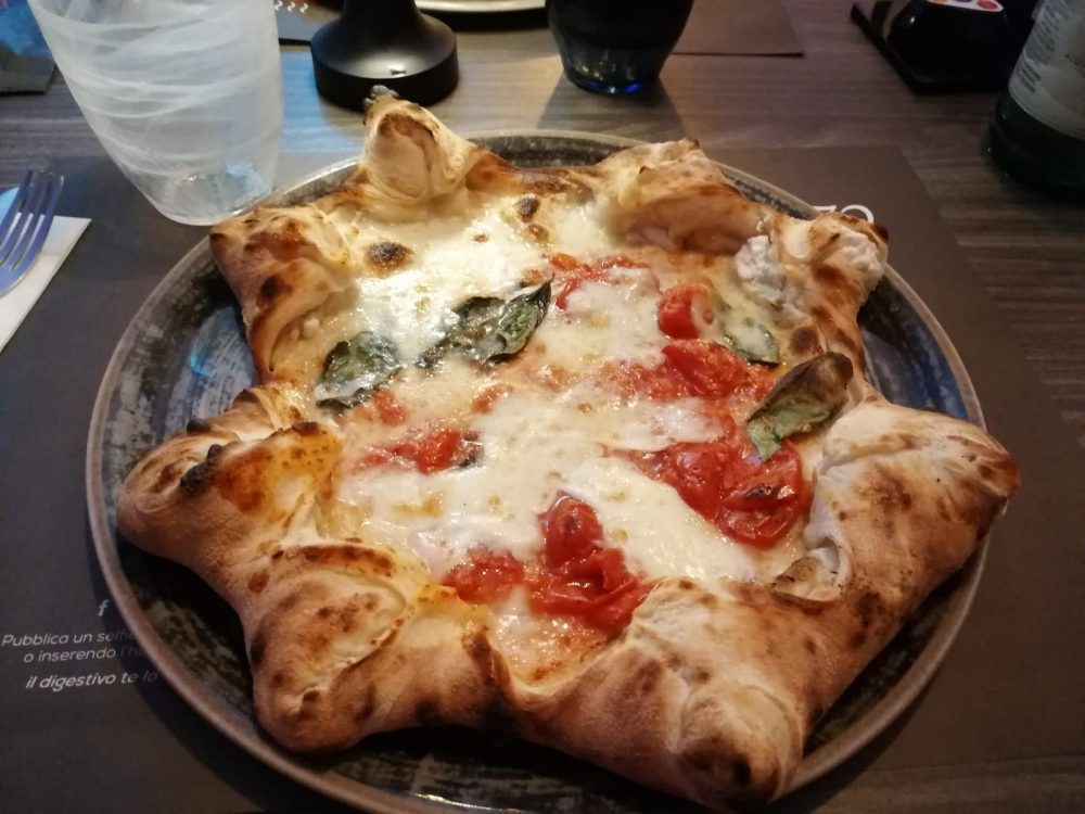 Pizzeria Neapolitan Lievita 72 - Sole nel piatto