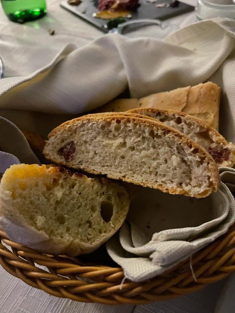 Baraonda - Il pane bianco, con i salumi e focaccia