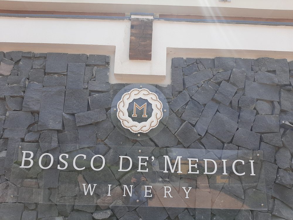 Bosco de' Medici Insegna