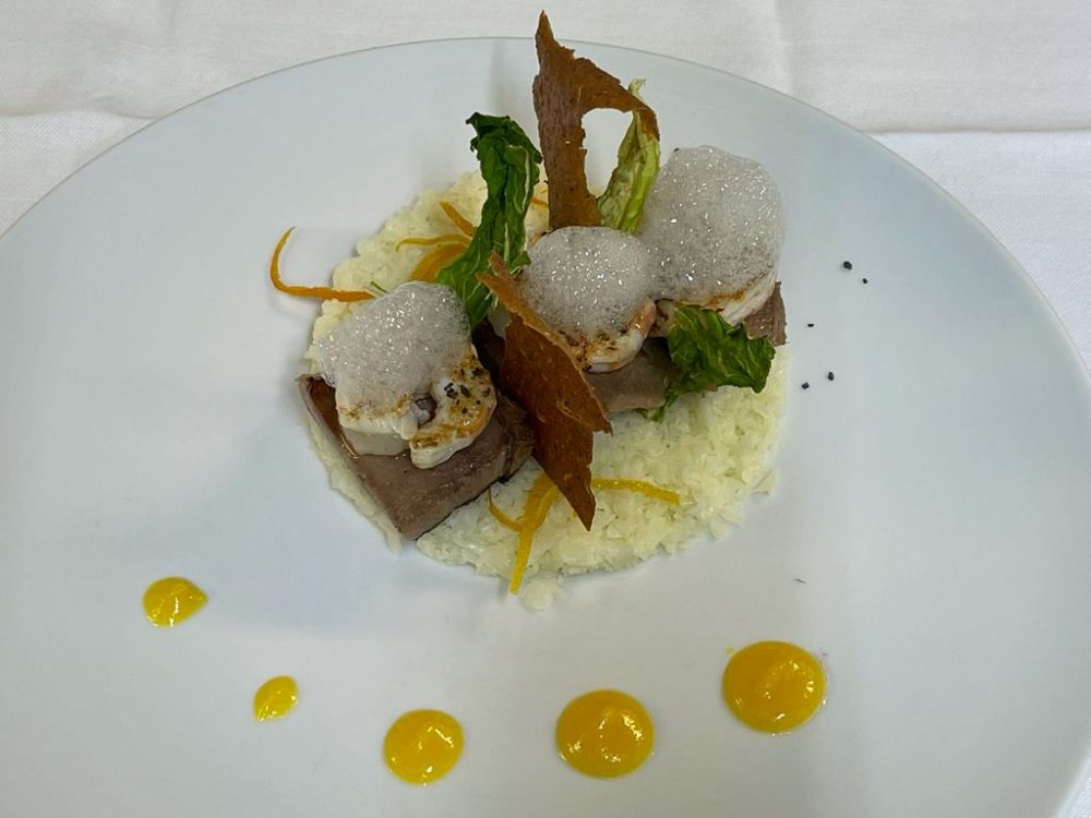 DUBL AL SALVATORE - Stracotto di manzo con gamberoni grigliati, cous di cavolfiori e salsa all’arancia