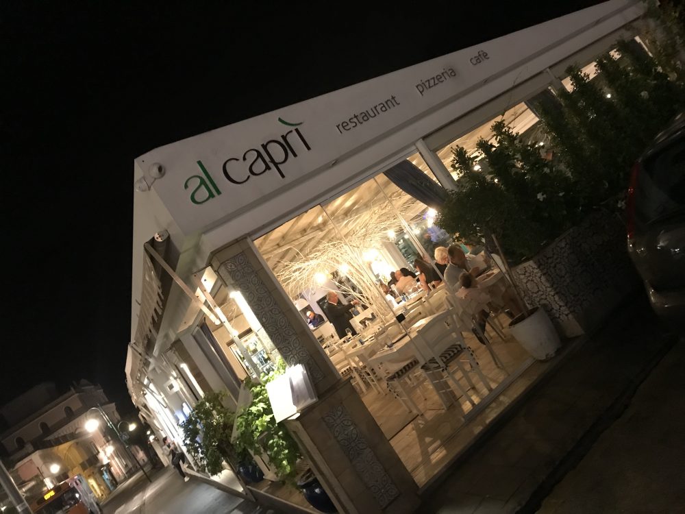 Al Capri', Esterni