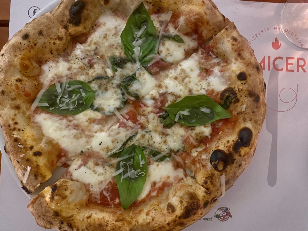 Gennaro Primicerio All’Oasi -Pizza Provola e Pepe