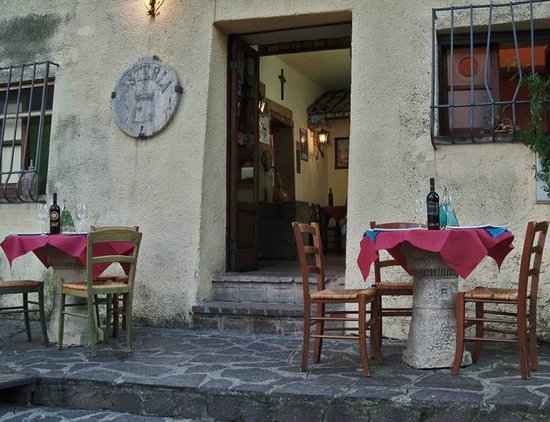 Osteria La torre infame - Castrovillari ingresso