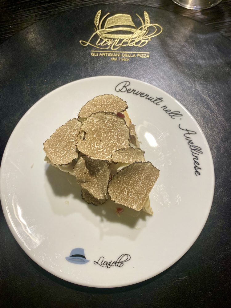 Pizzeria Da Lioniello - Benvenuto nell’ Avellinese