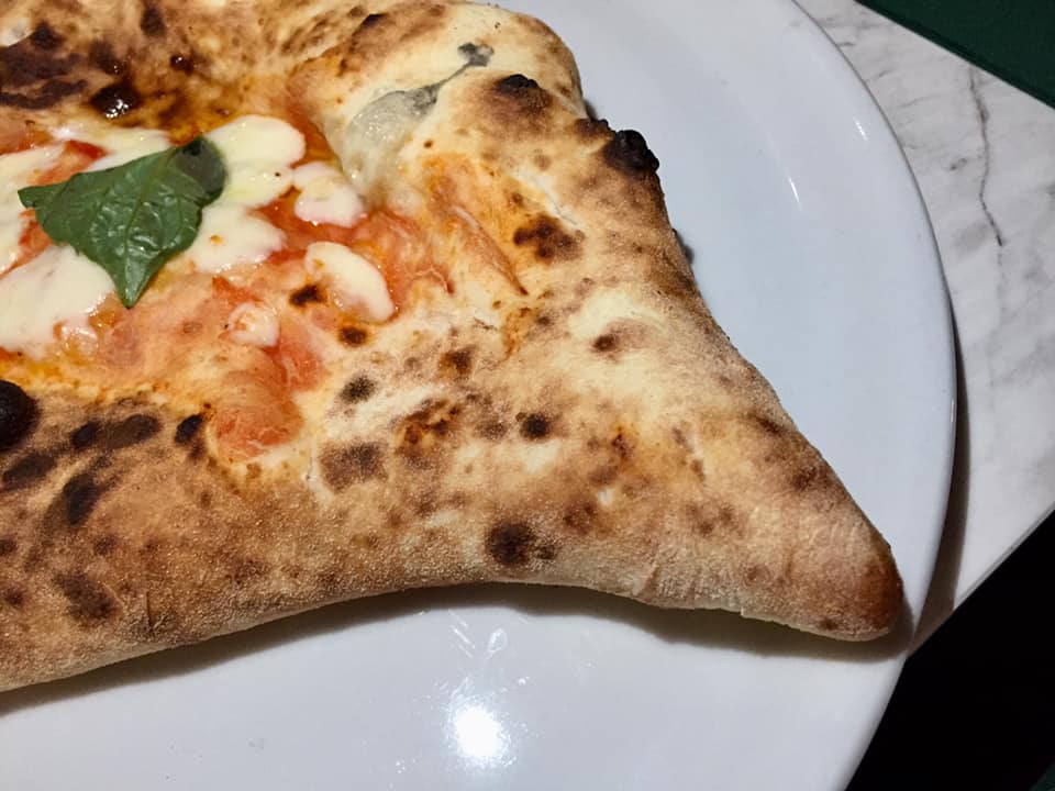 Pizzeria EVO54 a Vallo il calzone classico