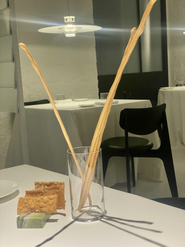 Re Santi e Leoni Restaurant - Grissini e crackers al rosmarino