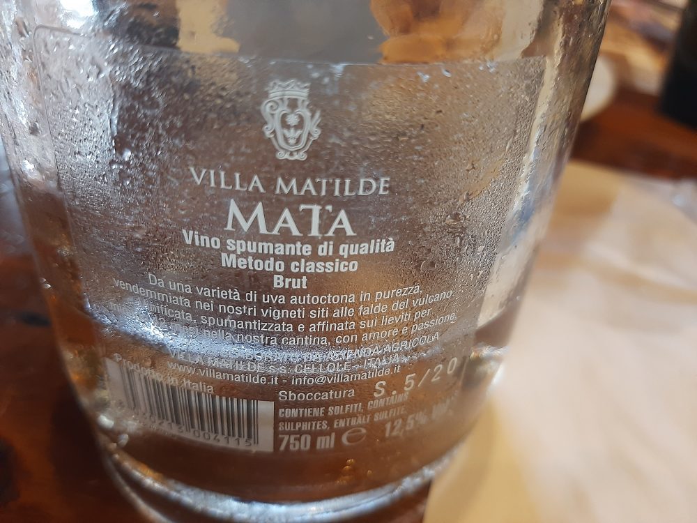 Controetichetta Mata Vino Spumante di Qualita' Rose' Brut Villa Matilde