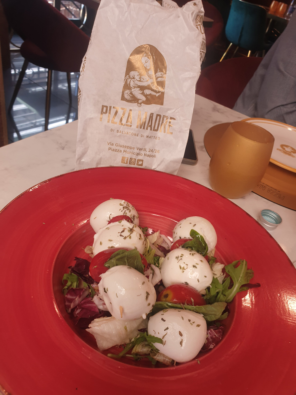 Pizza Madre Salvatore Di Matteo - Spiedini di Caprese