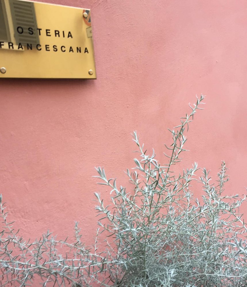 Osteria Francescana di Massimo Bottura, l'insegna di via Stella