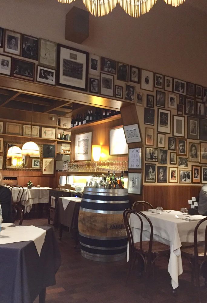 Ristorante Grassilli a Bologna, scorcio della sala