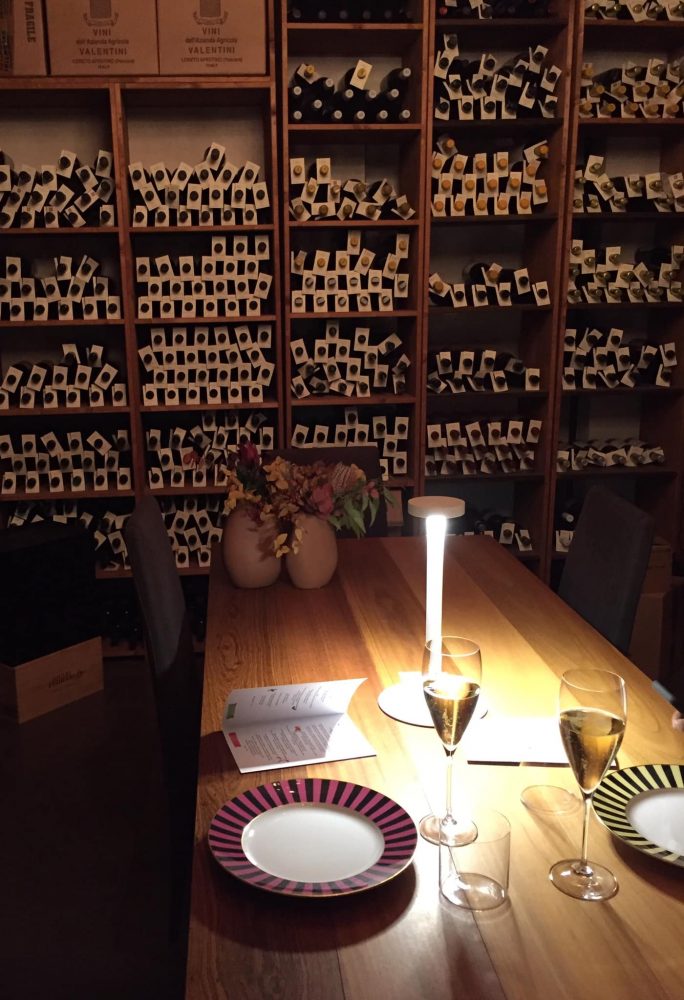 Osteria Francescana di Massimo Bottura, il tavolo in cantina