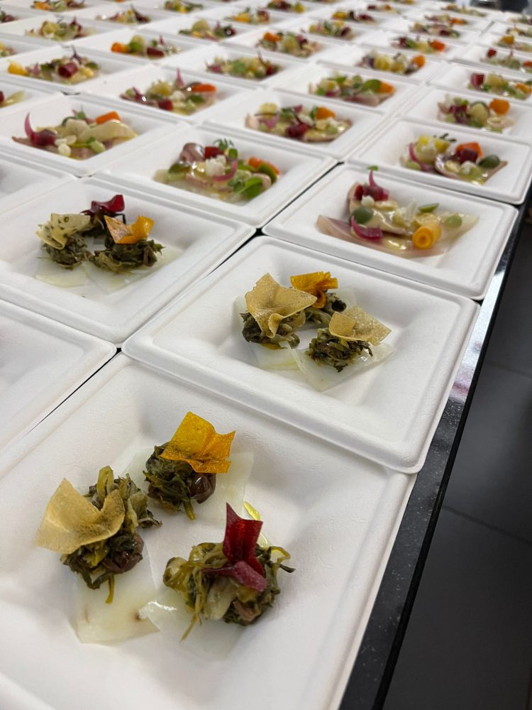 FRITTI PER LE FESTE - Carpaccio di baccalà, chips e scarola alla napoletana