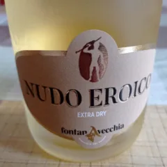 Nudo Eroico Spumante Bianco Extra Dry Metodo Martinotti Fontanavecchia