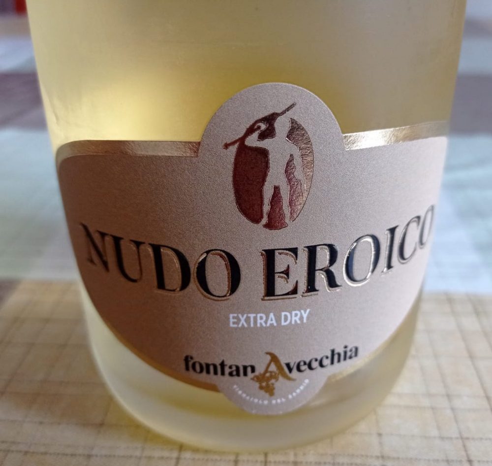 Nudo Eroico Spumante Bianco Extra Dry Metodo Martinotti Fontanavecchia