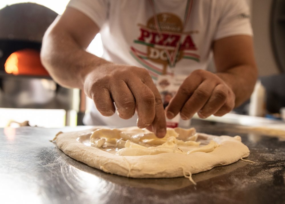 VII CAMPIONATO PIZZA DOC - La farcitura della pizza