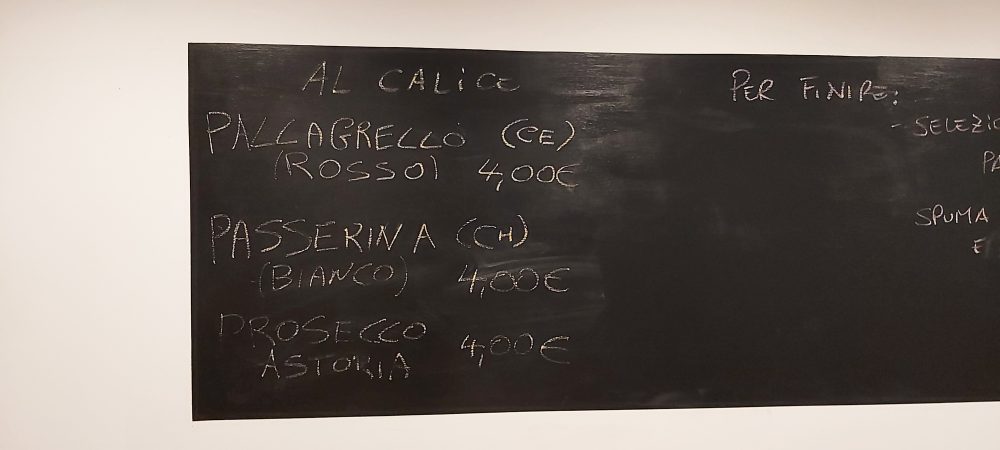 Food Osteria Contemporanea – lavagna a parete