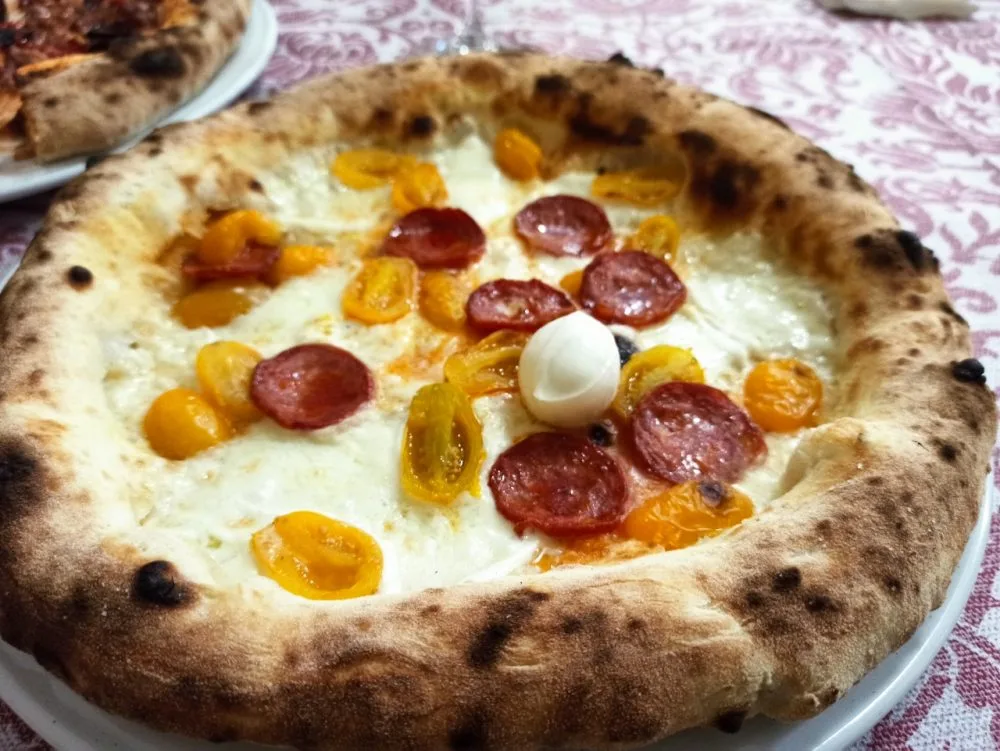 Boccone Facile - La Filetto Yellow con Salame piccante