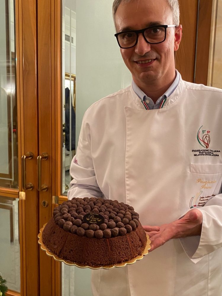 CASSATA AVELLANA AL CIOCCOLATO PASQUALE PESCE