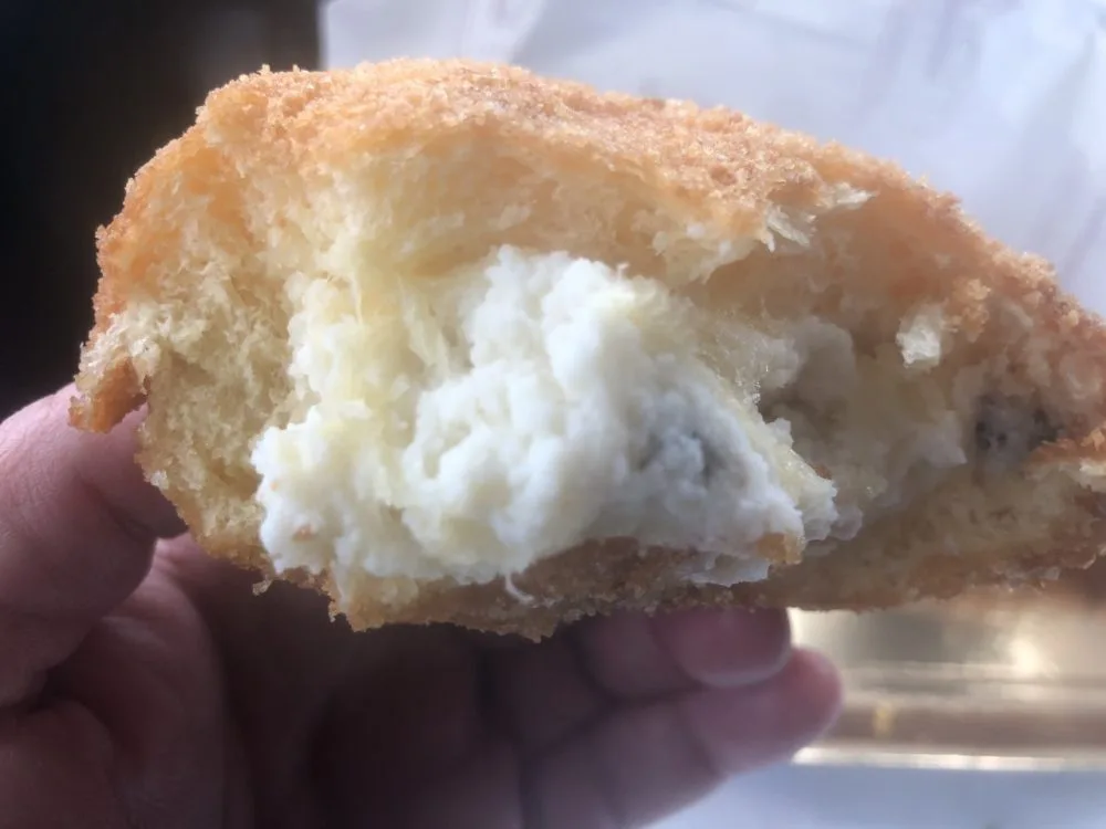 Mai Tardi Lounge Bar -ripieno iris