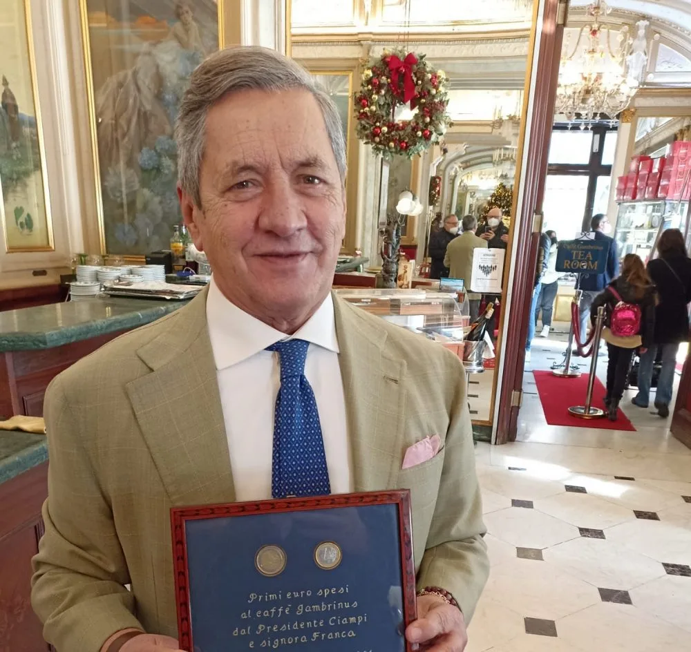 Antonio Sergio con targa