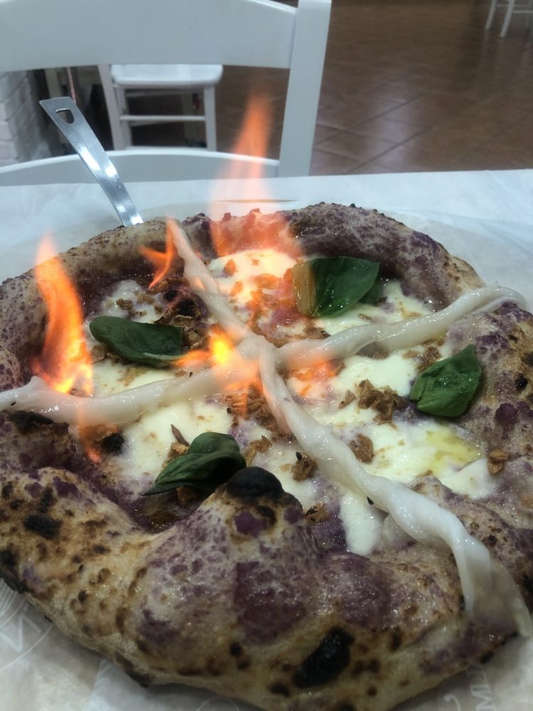 O’ Sbarazzino, pizza flambe'