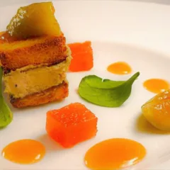 foie gras e pan brioche all'olio e agrumi