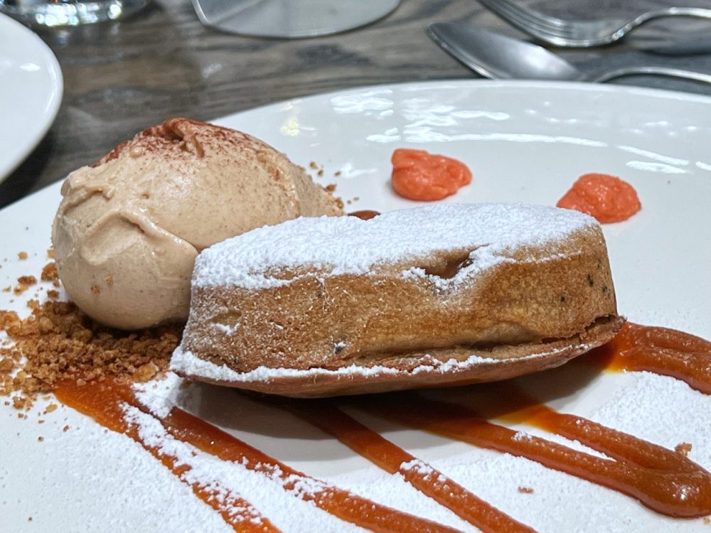 pasticciotto con gelato di Bifulco Exclusive