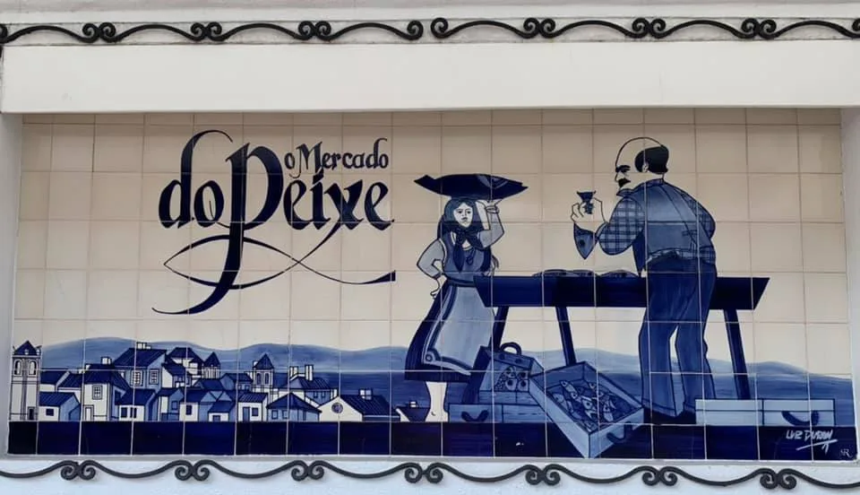 Mercado do Peixe, insegna