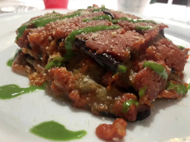 Pescheria a Salerno, parmigiana di pesce