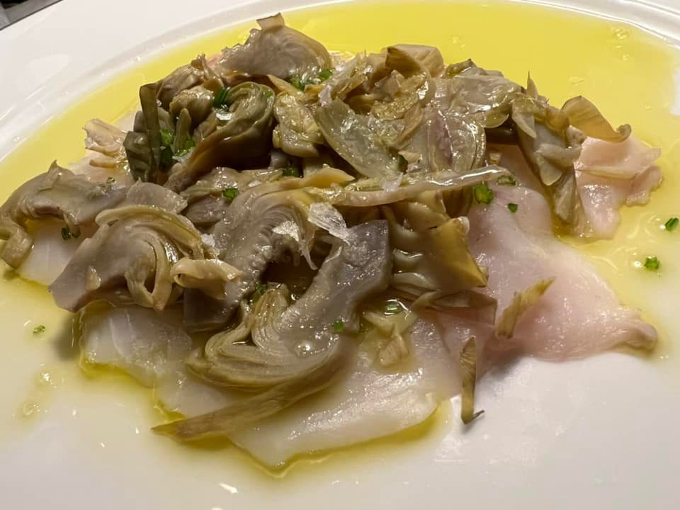 Uovo di seppia, Insalata tiepida di mare e carciofi