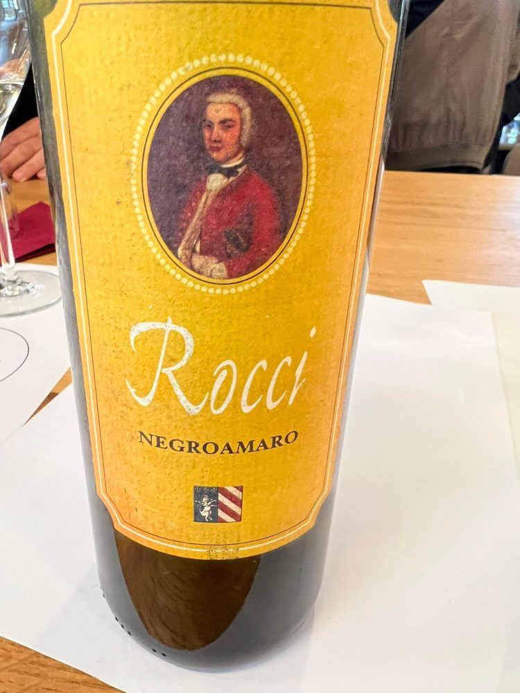 Rocci 2004 la prima bottiglia di negroamaro in bianco