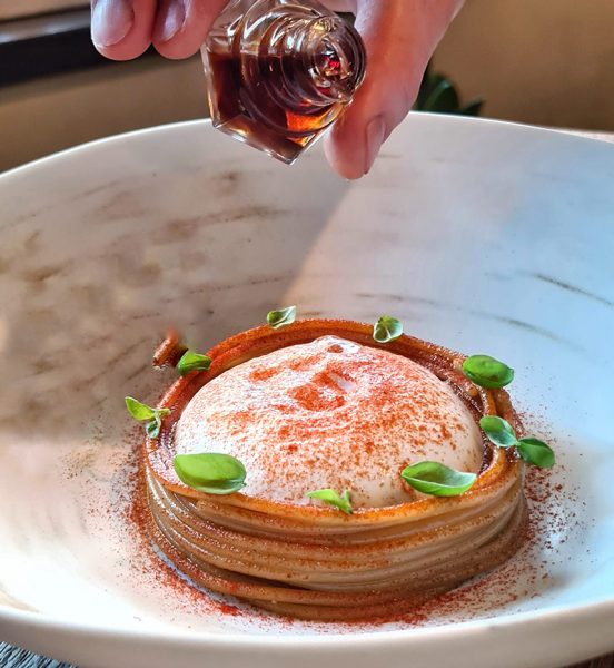 Spaghetto al Garum di pomodoro, provola affumicata e basilico - Antonio Sena