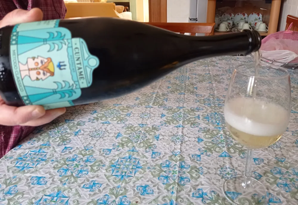 Cuntamé Vino Spumante Bianco di Qualità Extra Brut Due Palme