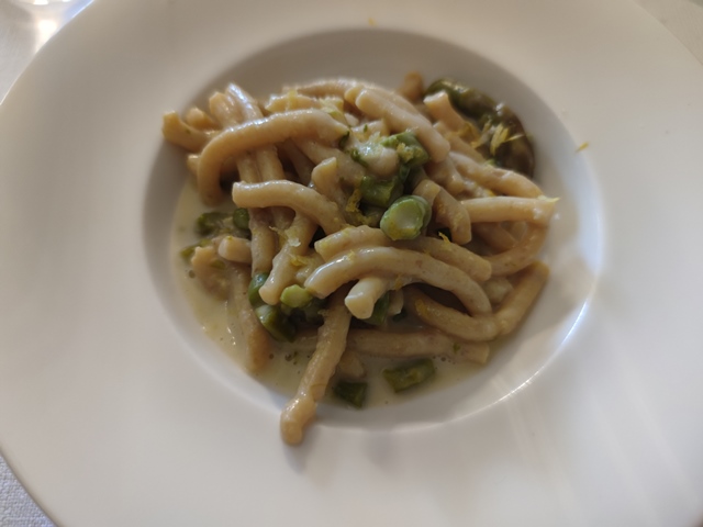 Irina Trattoria -Passatelli asparagi, parmigiano e limone