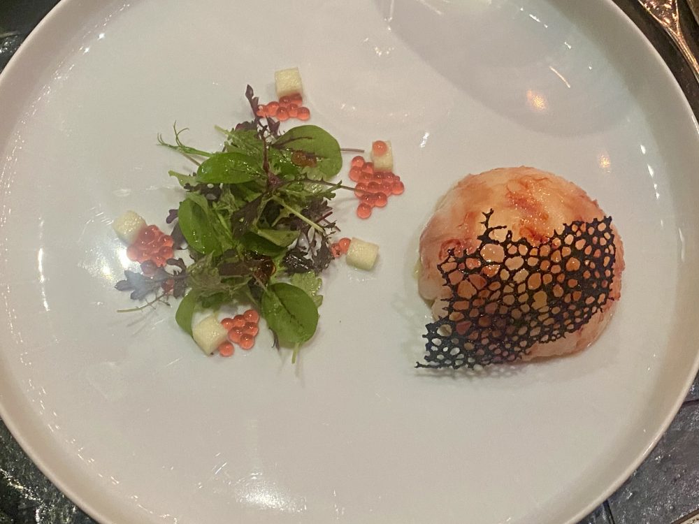 Opera Restaurant - La sfera di gambero ripiena di burrata