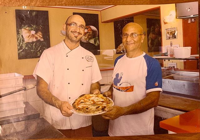 Pizzeria La Bufala - la prima pizza di Giovanni Di Lella a Sorrento con Antonino Esposito