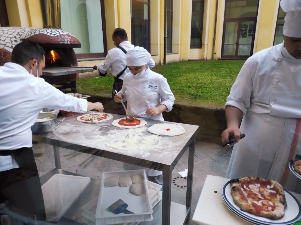 SorrentoOrangeWeek - Pizzaioli a lavoro