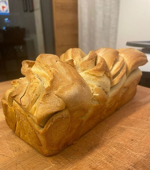 pane intrecciato per la pace
