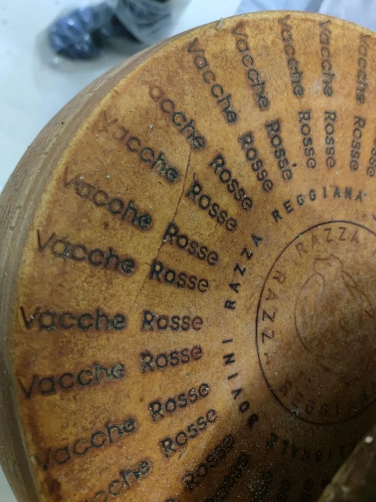 Consorzio Vacche Rosse - la marchiatura Vacche Rosse