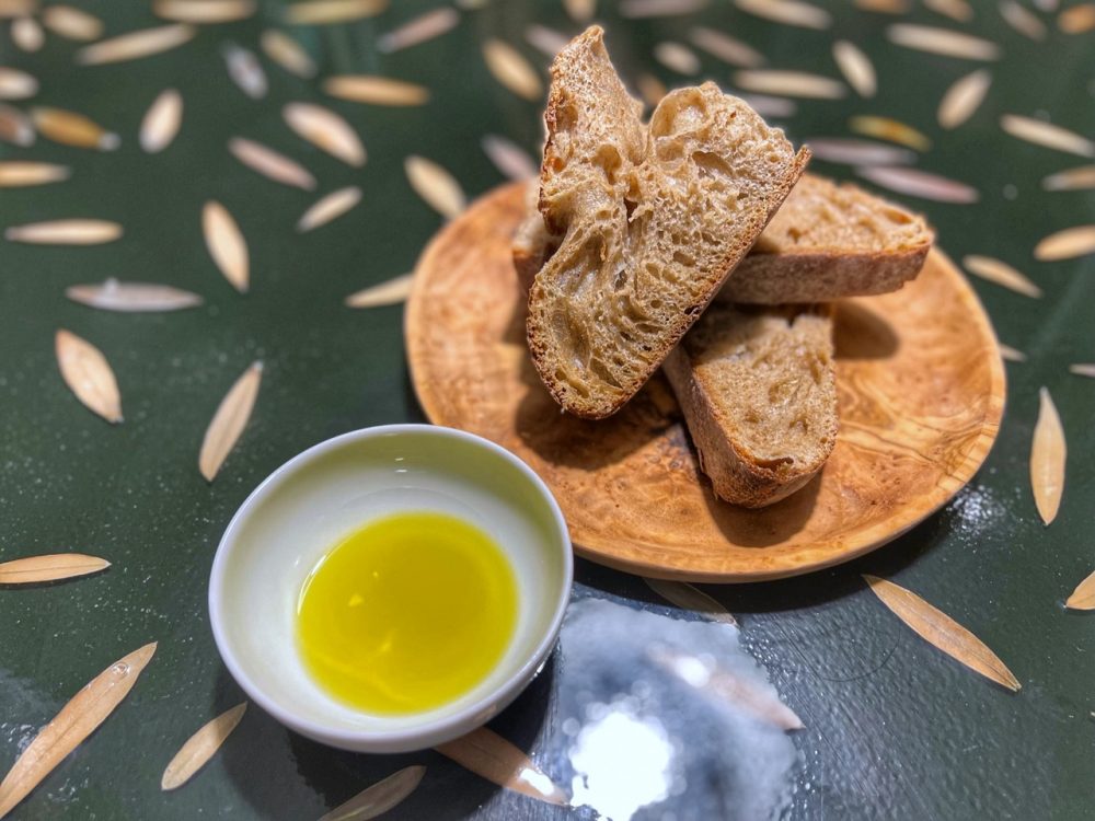Il pane e l'olio di Lorenzo Cantoni, Assisi
