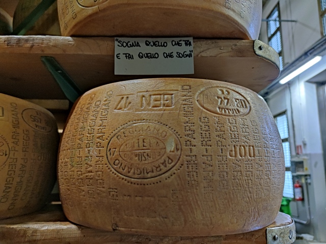 Montanari & Gruzza - il Parmigiano Reggiano Dop