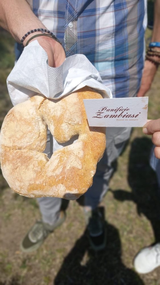 Olio Garda- il pane di Zambiasi