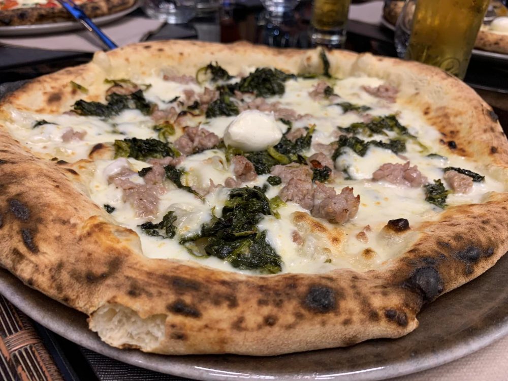 Pizzeria Madison Avellino, salsiccia e broccoli