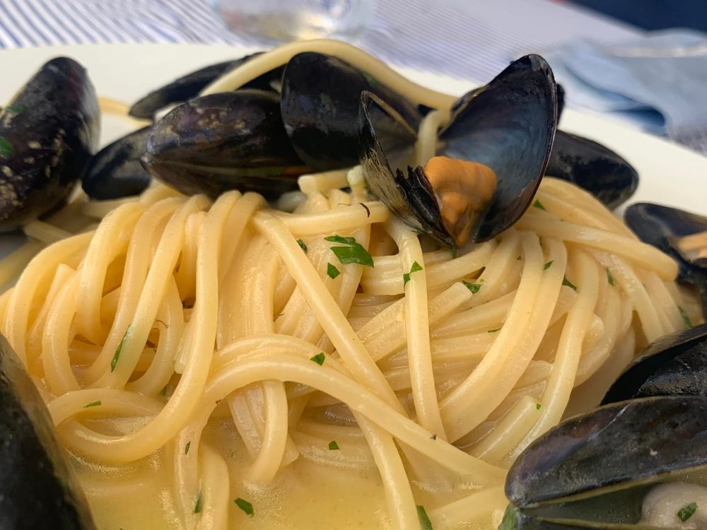 Africano Beach a Marina del Cantone, spaghetti con le cozze