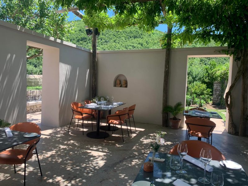 LAQUA Countyside, l'esterno