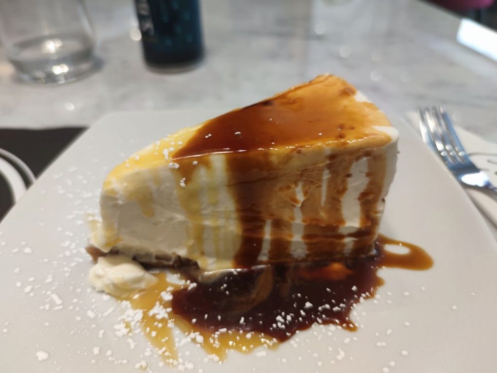 50 Kalo' di Ciro Salvo Roma - la Cheesecake con cioccolato bianco e caramello