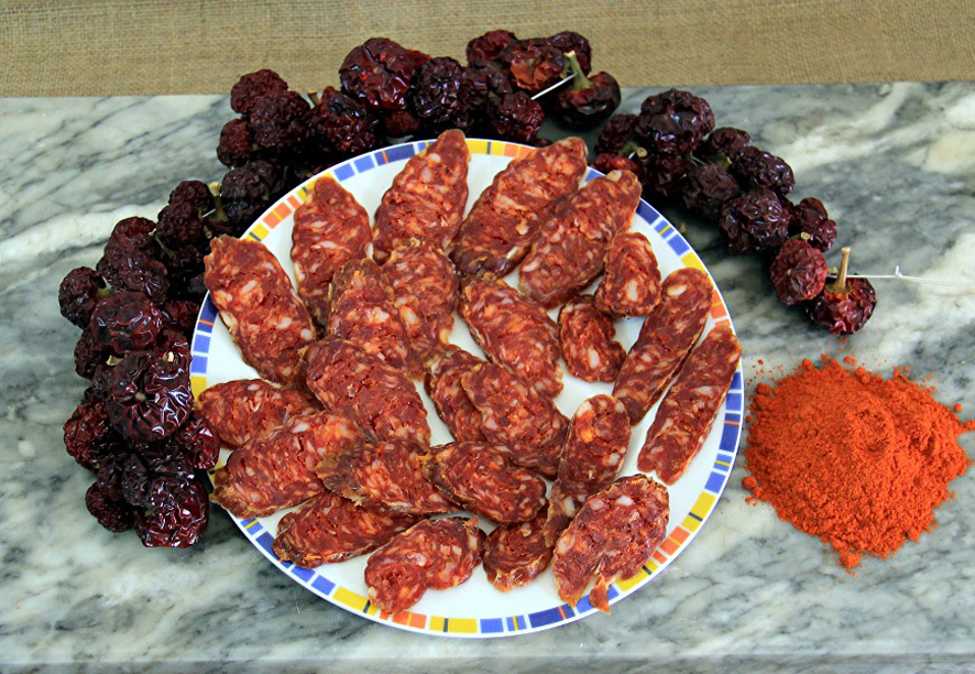 Il piatto di salsiccia rossa - Masseria Maio